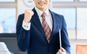 家賃収入を維持したまま売却ができる、リスクの少ない方法です。